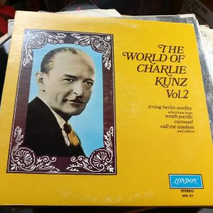 Charlie Kunz - The World Of Charlie Kunz Vol. 2 (LP, Comp) 14952