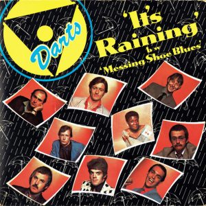 Darts - It's Raining (7", Single) 19806