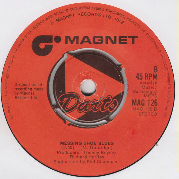 Darts - It's Raining (7", Single) 19809