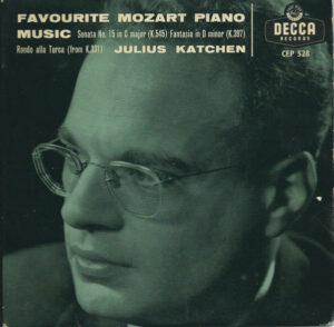Julius Katchen - Favourite Mozart Piano Music 7 Inch Vinyl Singe (7 Inch Record, EP)