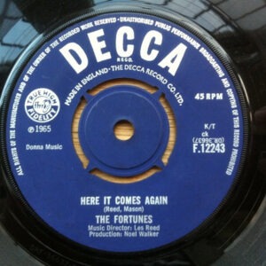 The Fortunes - Here It Comes Again (7", Single) (Very Good Plus (VG+))